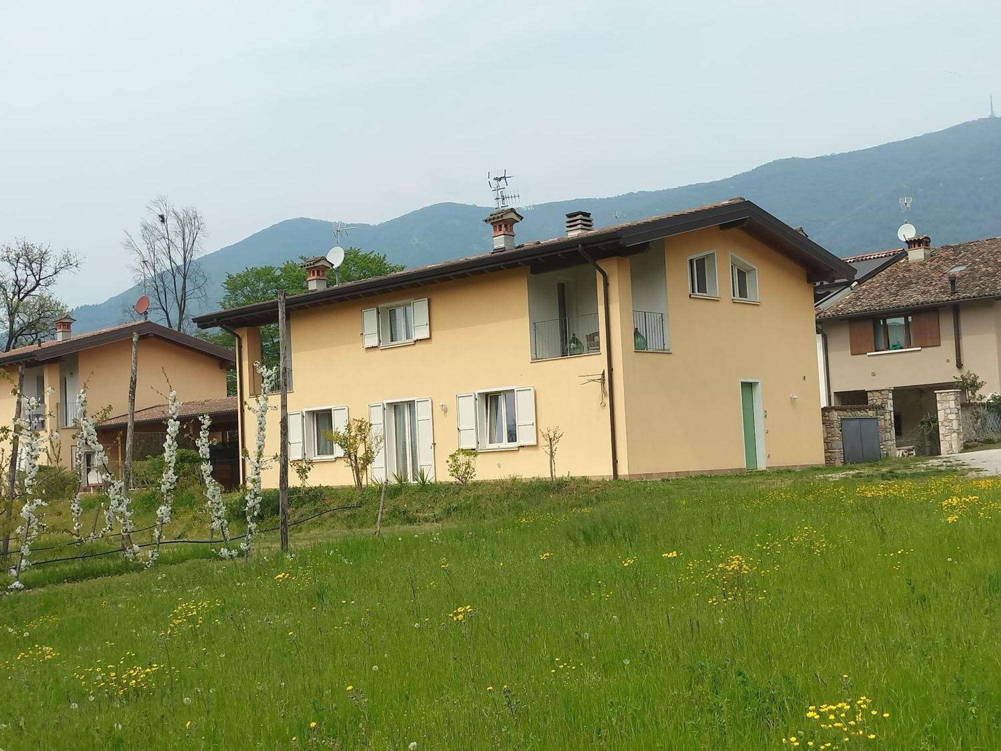 Villanuova sul clisiCascina Legnago Bilocale A 6 Chilometri Da Salo'公寓 外观 照片